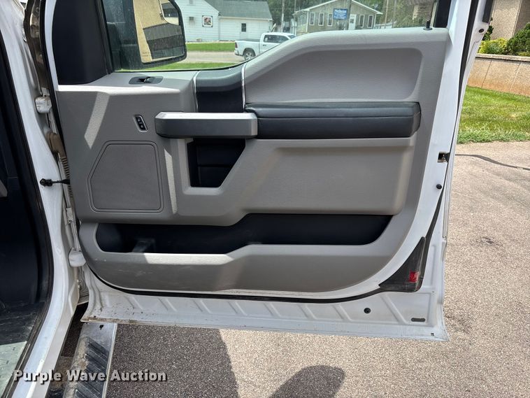 image for item NM9938 2015 Ford F150 Ext. Cab pickup truck