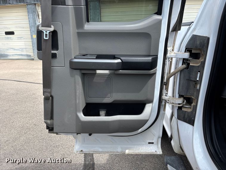 image for item NM9938 2015 Ford F150 Ext. Cab pickup truck