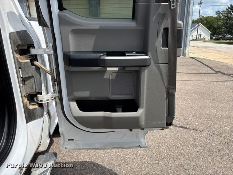image for item NM9938 2015 Ford F150 Ext. Cab pickup truck