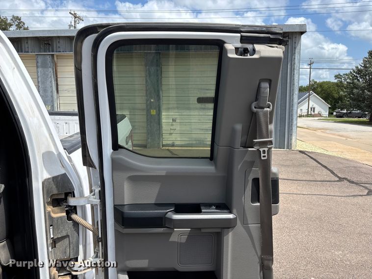 image for item NM9938 2015 Ford F150 Ext. Cab pickup truck