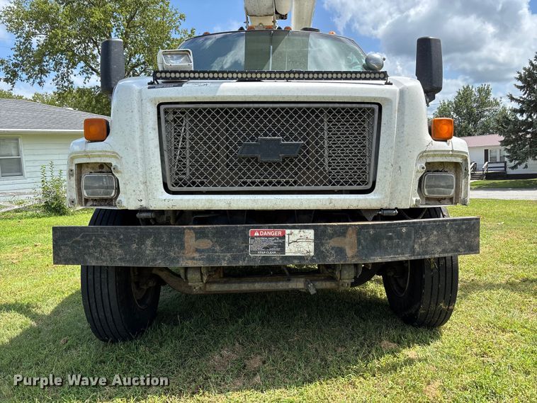 image for item NM9939 2006 Chevrolet C7500 bucket truck