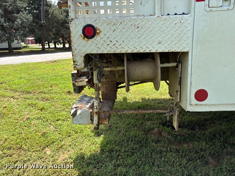 image for item NM9939 2006 Chevrolet C7500 bucket truck