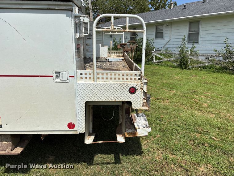 image for item NM9939 2006 Chevrolet C7500 bucket truck