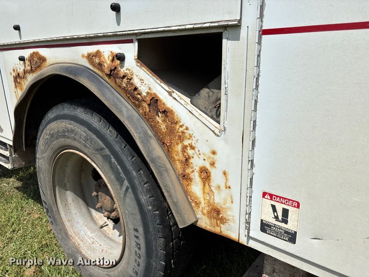 image for item NM9939 2006 Chevrolet C7500 bucket truck