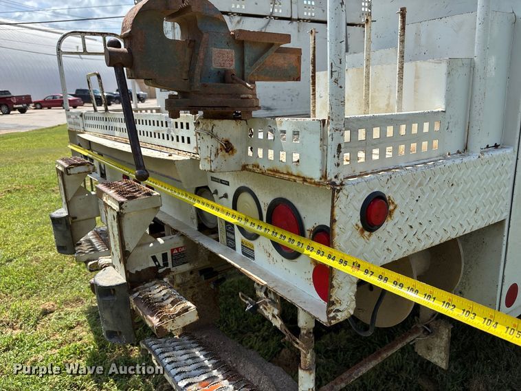 image for item NM9939 2006 Chevrolet C7500 bucket truck