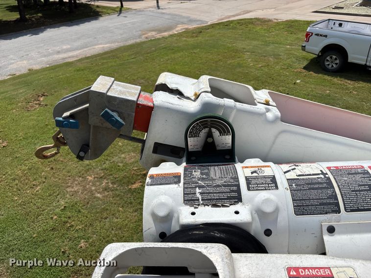 image for item NM9939 2006 Chevrolet C7500 bucket truck