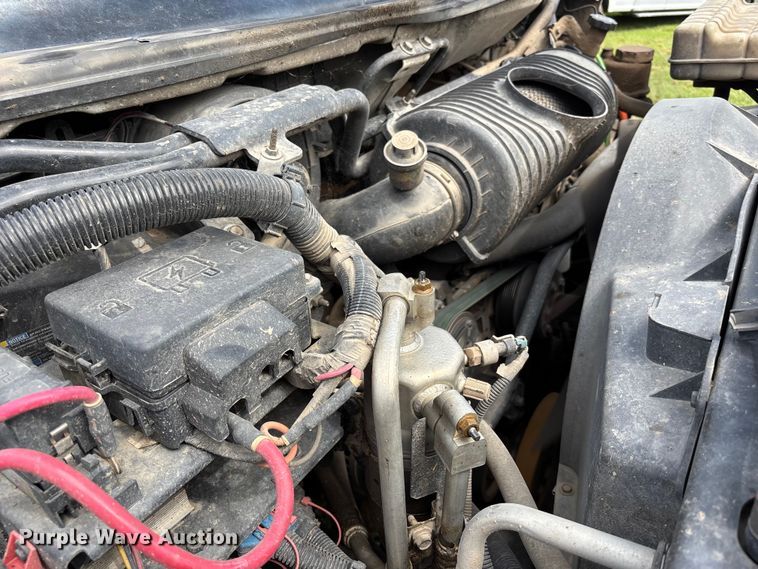 image for item NM9939 2006 Chevrolet C7500 bucket truck