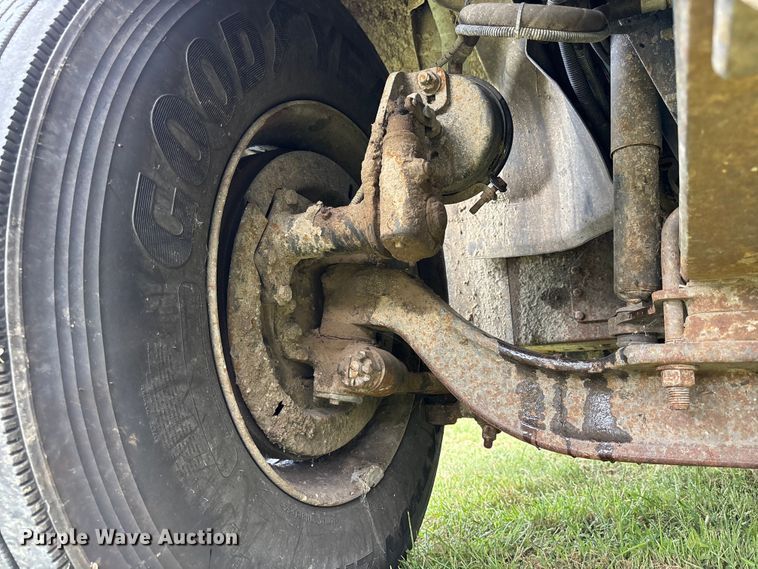 image for item NM9939 2006 Chevrolet C7500 bucket truck
