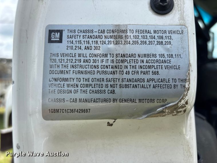 image for item NM9939 2006 Chevrolet C7500 bucket truck
