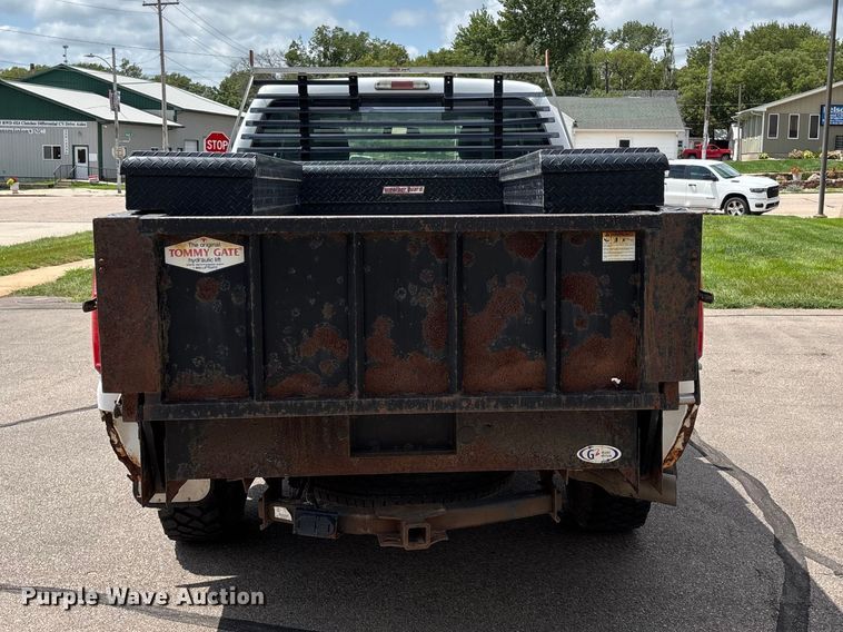 image for item NM9940 2015 Ford F350 Super Duty Ext. Cab pickup truck