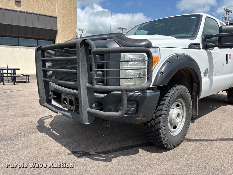 image for item NM9940 2015 Ford F350 Super Duty Ext. Cab pickup truck