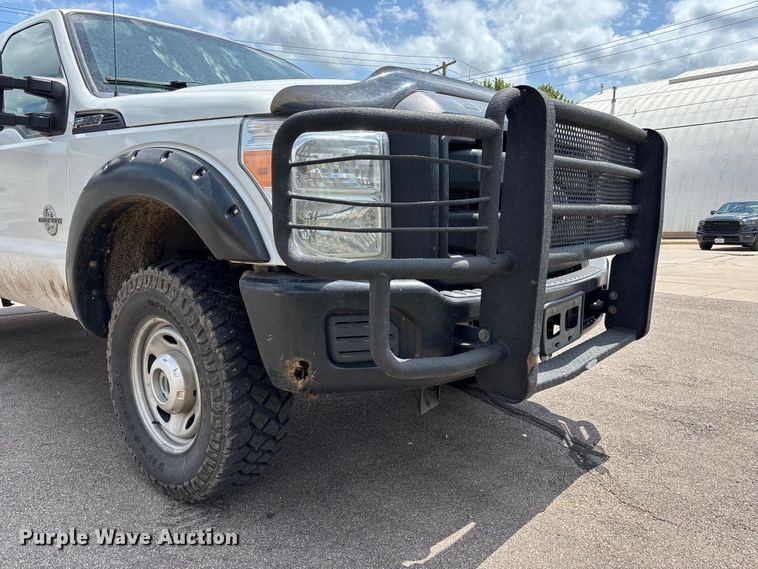 image for item NM9940 2015 Ford F350 Super Duty Ext. Cab pickup truck