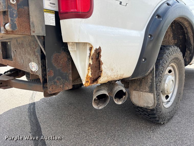 image for item NM9940 2015 Ford F350 Super Duty Ext. Cab pickup truck