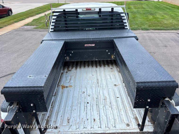 image for item NM9940 2015 Ford F350 Super Duty Ext. Cab pickup truck