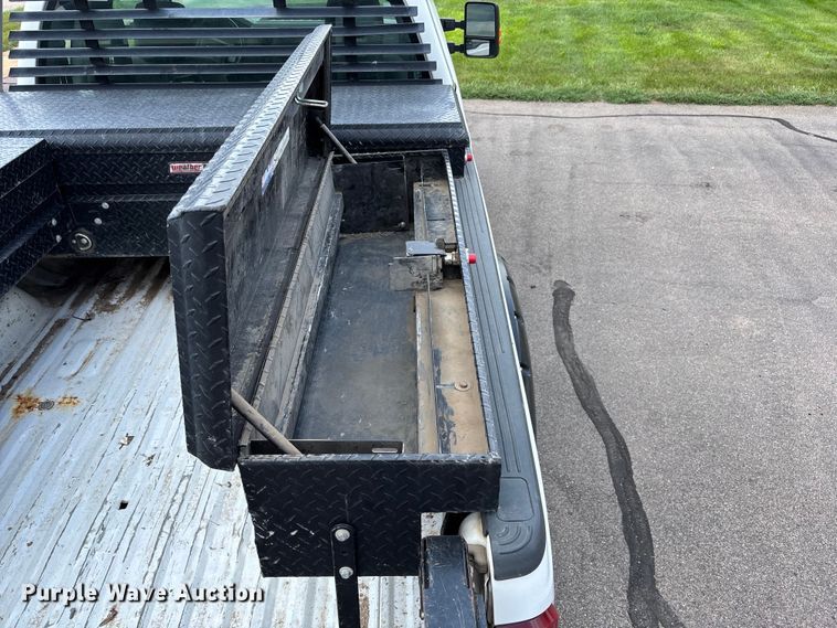 image for item NM9940 2015 Ford F350 Super Duty Ext. Cab pickup truck