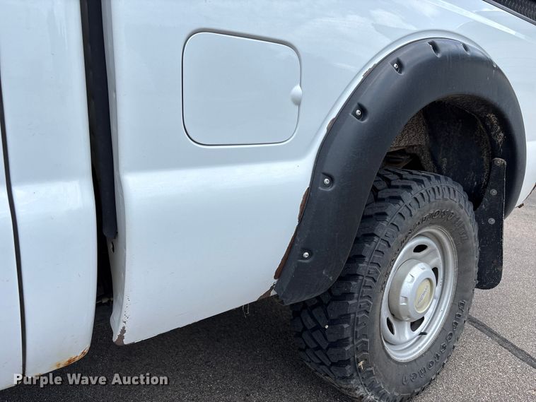 image for item NM9940 2015 Ford F350 Super Duty Ext. Cab pickup truck
