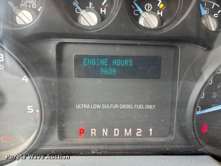 image for item NM9940 2015 Ford F350 Super Duty Ext. Cab pickup truck