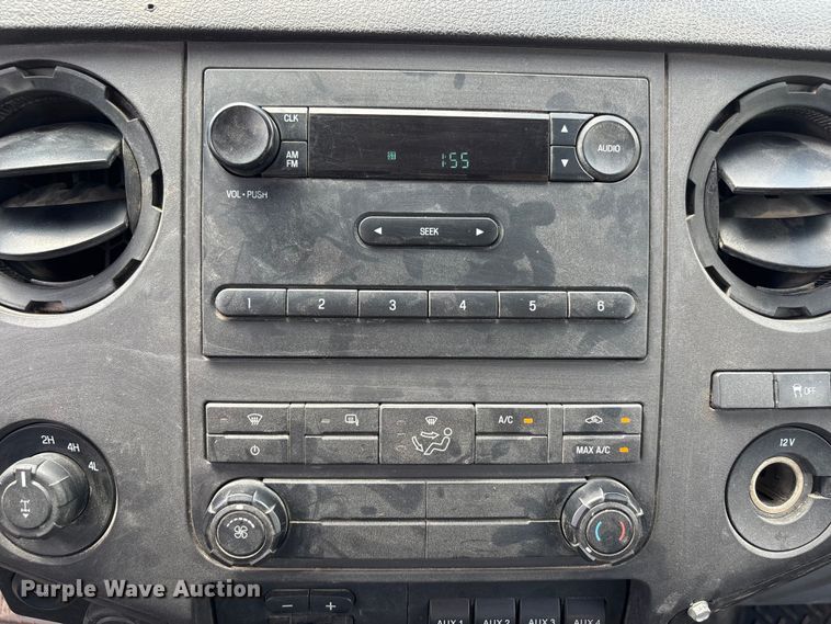image for item NM9940 2015 Ford F350 Super Duty Ext. Cab pickup truck
