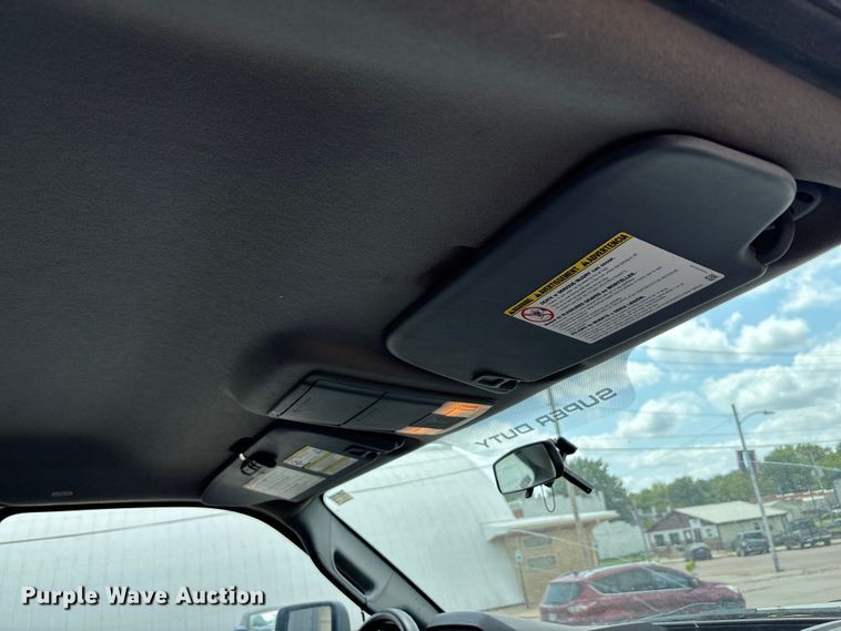 image for item NM9940 2015 Ford F350 Super Duty Ext. Cab pickup truck