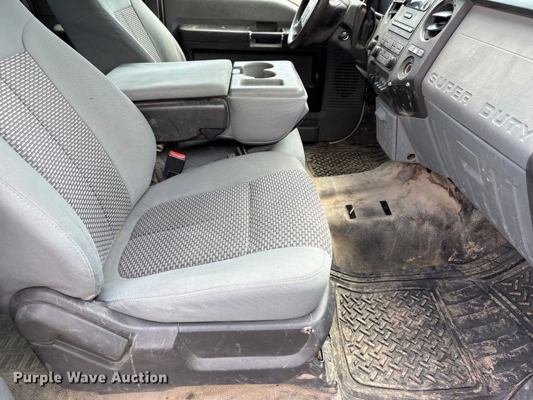 image for item NM9940 2015 Ford F350 Super Duty Ext. Cab pickup truck
