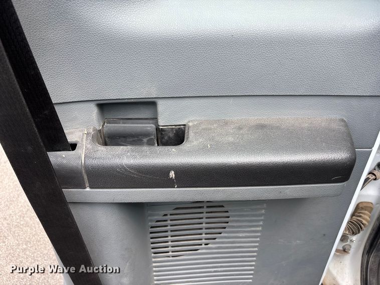 image for item NM9940 2015 Ford F350 Super Duty Ext. Cab pickup truck