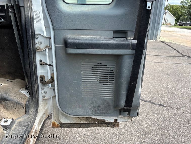 image for item NM9940 2015 Ford F350 Super Duty Ext. Cab pickup truck
