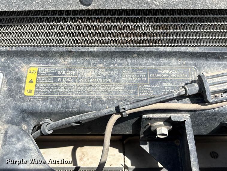 image for item NM9940 2015 Ford F350 Super Duty Ext. Cab pickup truck