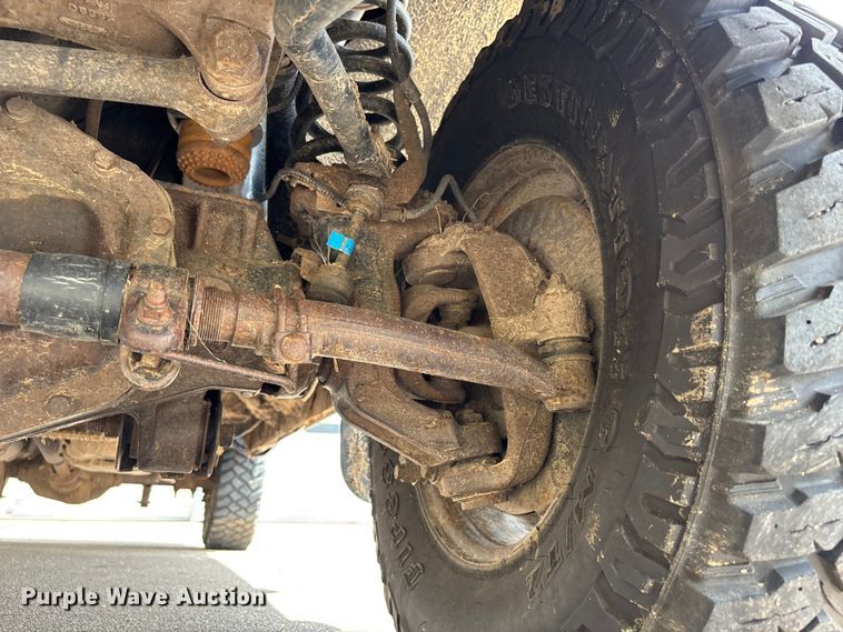 image for item NM9940 2015 Ford F350 Super Duty Ext. Cab pickup truck
