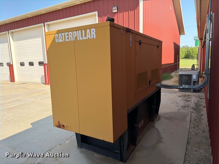 image for item OE9693 2004 Caterpillar D80P4 generator