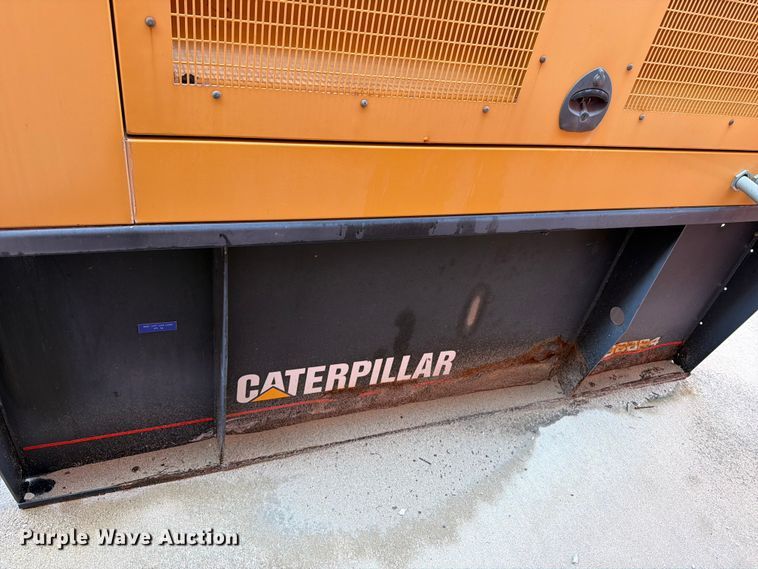 image for item OE9693 2004 Caterpillar D80P4 generator