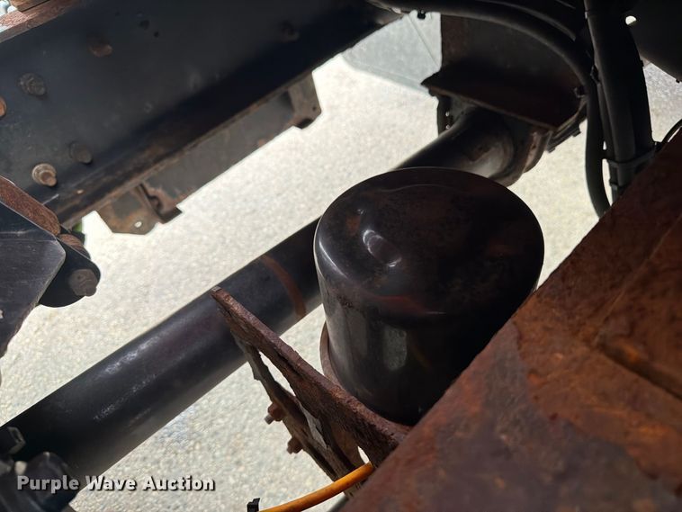 image for item OE9699 2008 International WorkStar 7400 dump truck