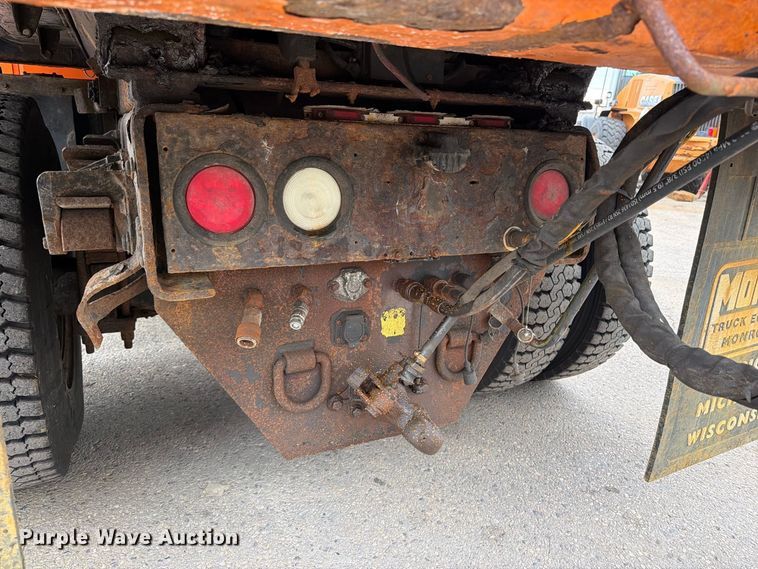 image for item OE9699 2008 International WorkStar 7400 dump truck