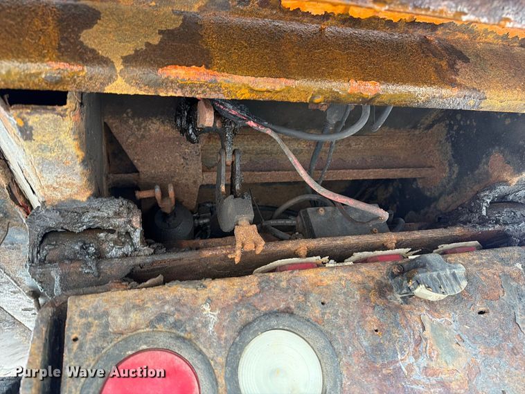image for item OE9699 2008 International WorkStar 7400 dump truck