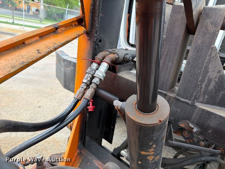 image for item OE9699 2008 International WorkStar 7400 dump truck