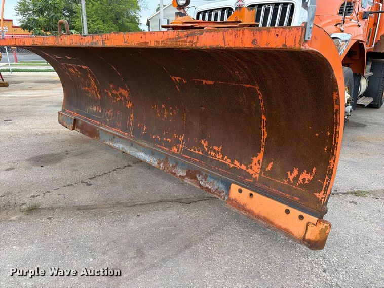 image for item OE9699 2008 International WorkStar 7400 dump truck
