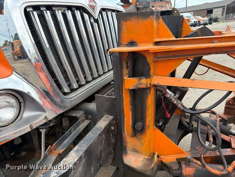 image for item OE9699 2008 International WorkStar 7400 dump truck