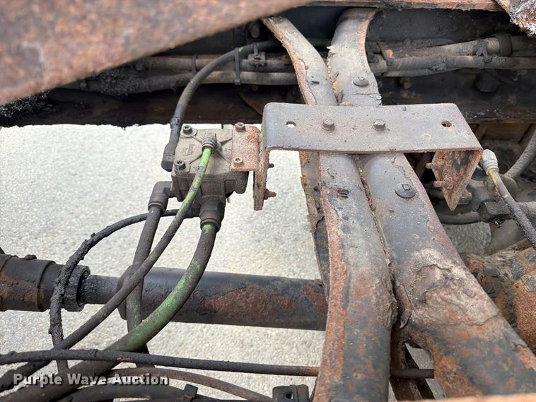 image for item OE9699 2008 International WorkStar 7400 dump truck