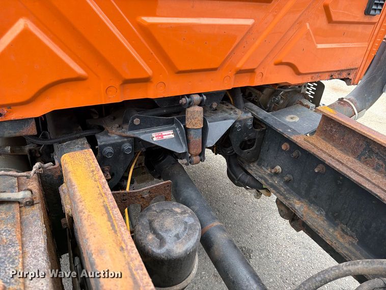 image for item OE9699 2008 International WorkStar 7400 dump truck