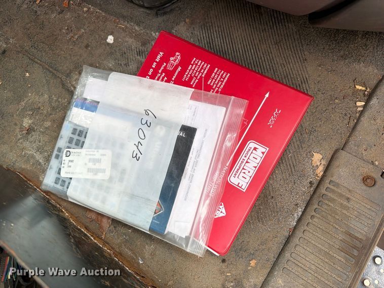 image for item OE9699 2008 International WorkStar 7400 dump truck