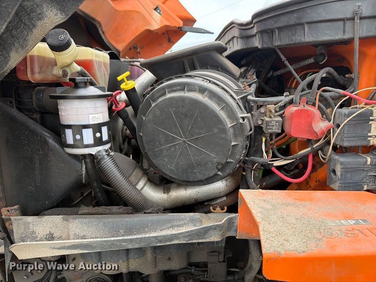 image for item OE9699 2008 International WorkStar 7400 dump truck