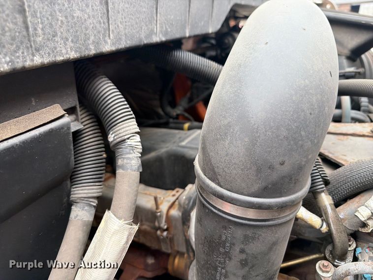 image for item OE9699 2008 International WorkStar 7400 dump truck