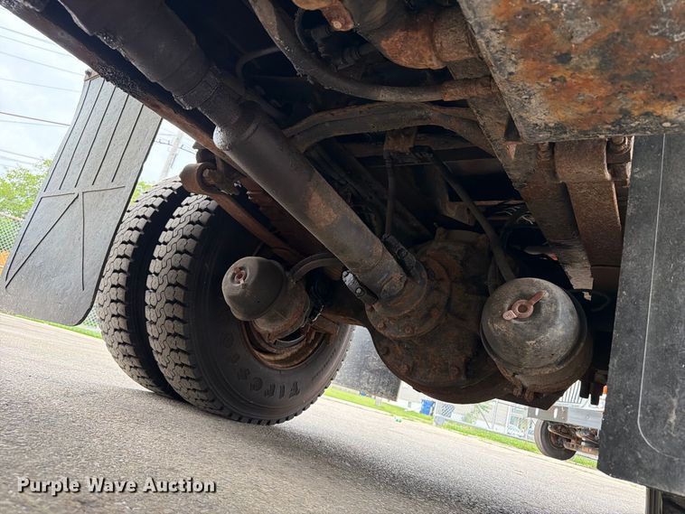 image for item OE9699 2008 International WorkStar 7400 dump truck