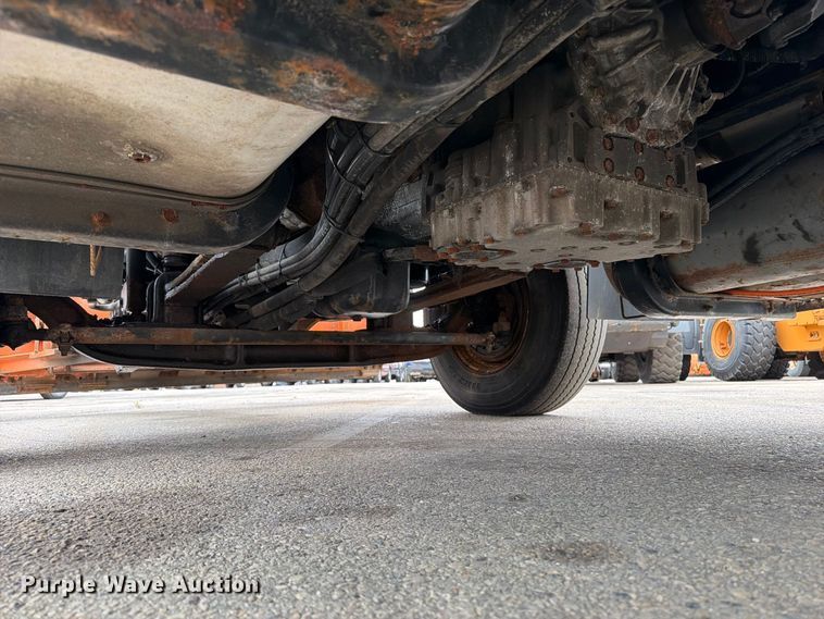image for item OE9699 2008 International WorkStar 7400 dump truck