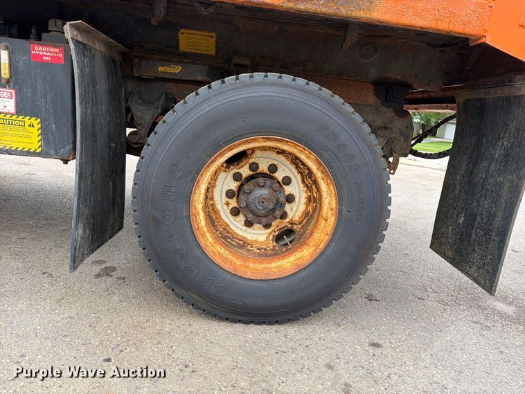 image for item OE9699 2008 International WorkStar 7400 dump truck