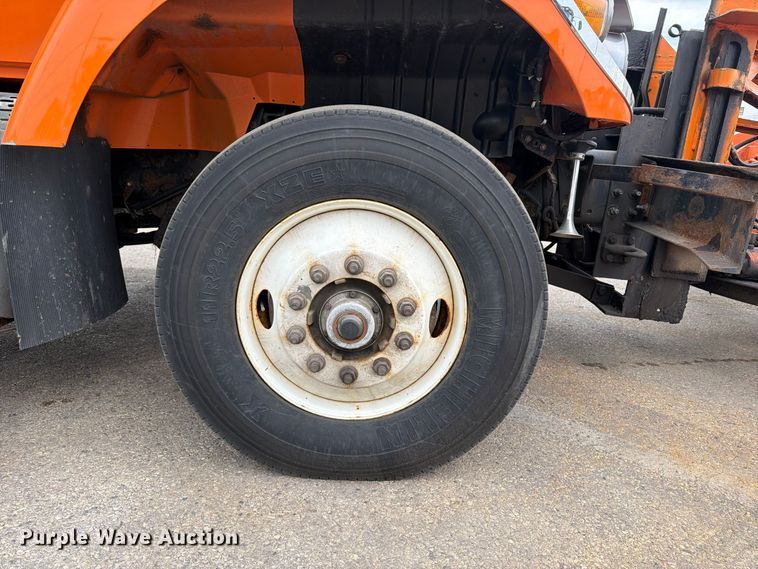 image for item OE9699 2008 International WorkStar 7400 dump truck