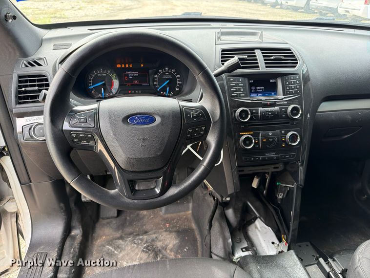 image for item YA3678 2016 Ford Explorer Police Interceptor SUV