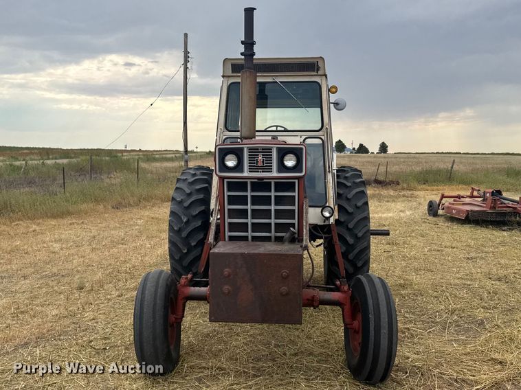 image for item DY3179 1973 International Harvester 1066 tractor