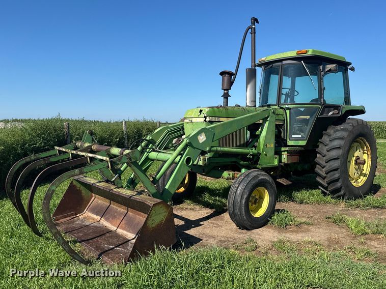 John Deere 4230 tractor