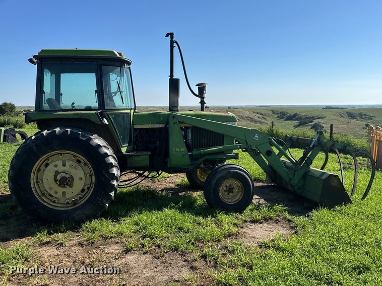 image for item DY3223 John Deere 4230 tractor