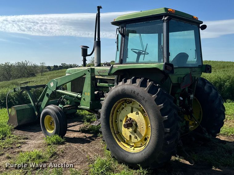 image for item DY3223 John Deere 4230 tractor